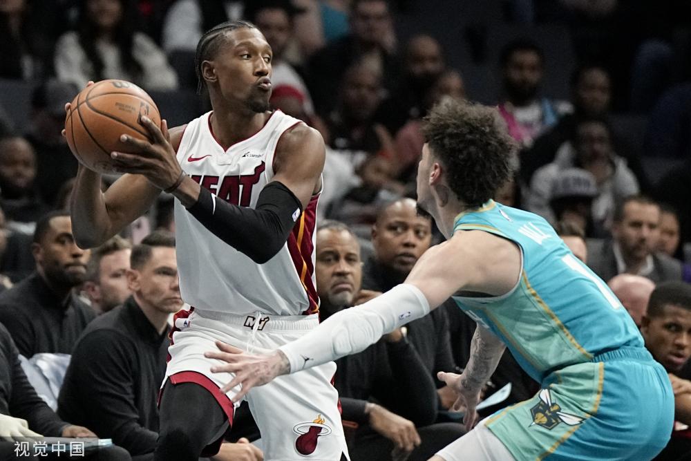 背负沉重压 背负沉重压